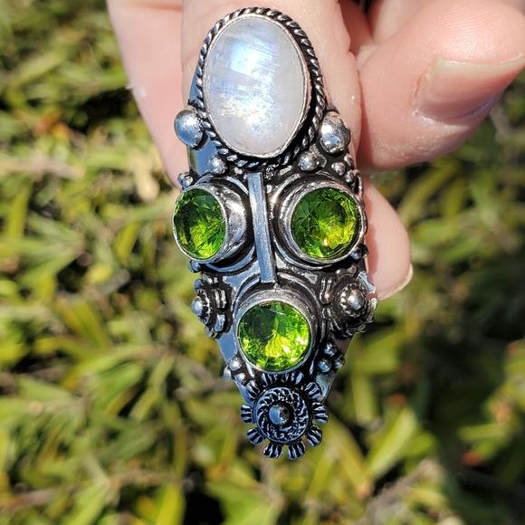 New Rainbow Moonstone & Peridot 925 Silver Statement Ring. - Picture 8 of 16